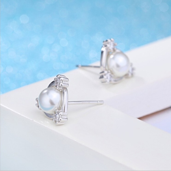 Crystal Trinity Round White Pearl Stud Earrings - Picture 3 of 6